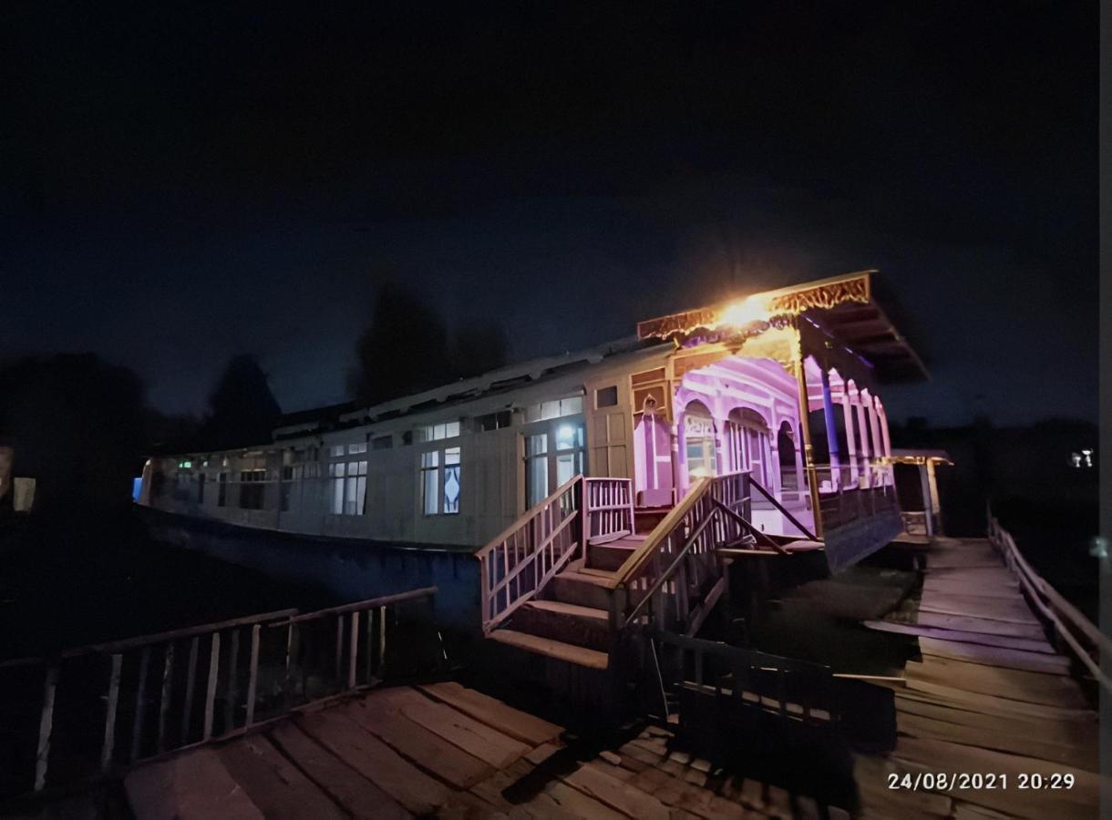 Green Heritage Group Of Houseboats Srinagar (Jammu and Kashmir) Exterior photo