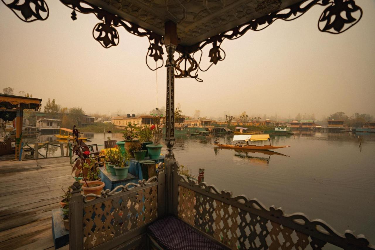 Green Heritage Group Of Houseboats Srinagar (Jammu and Kashmir) Exterior photo