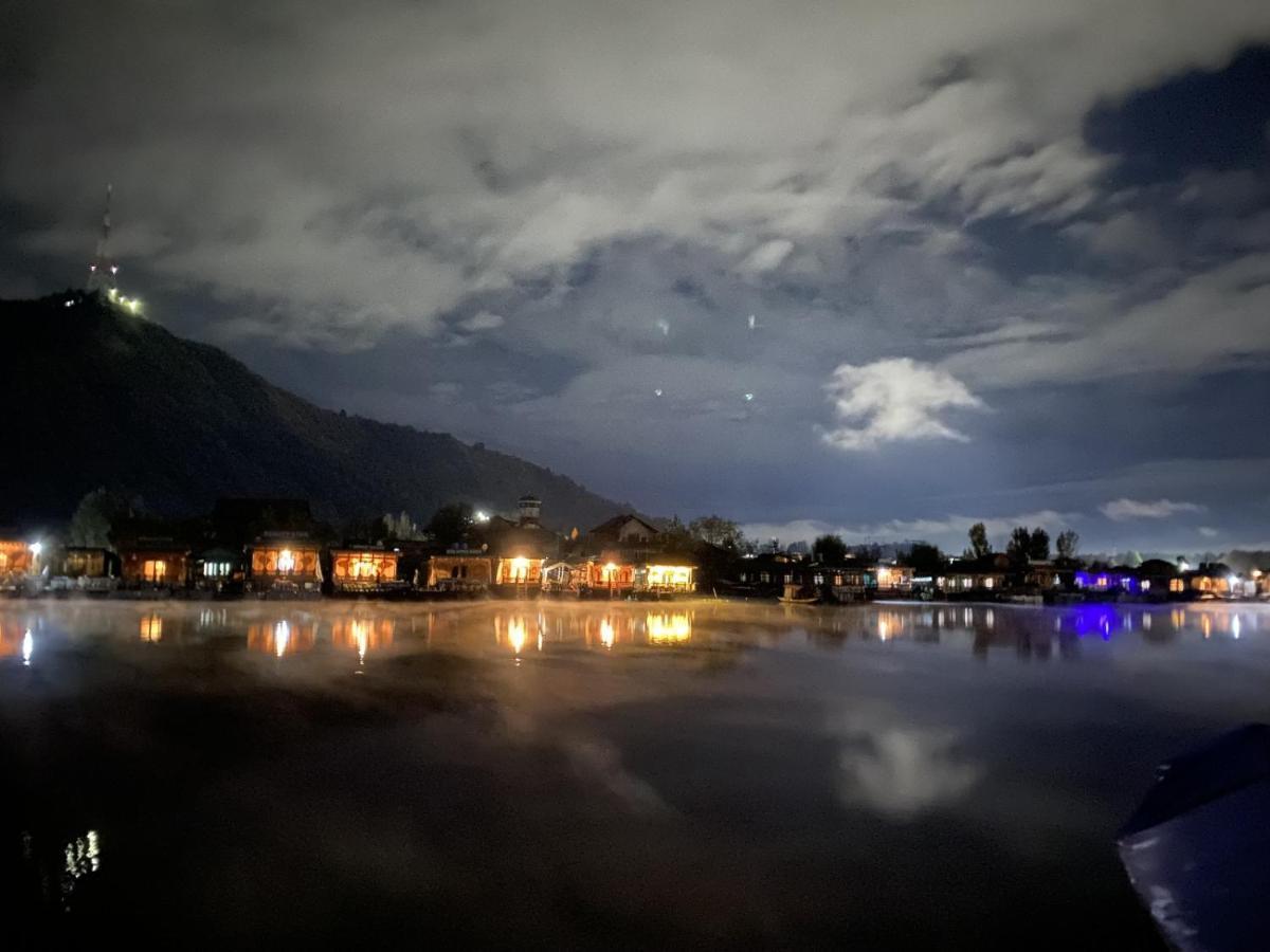 Green Heritage Group Of Houseboats Srinagar (Jammu and Kashmir) Exterior photo